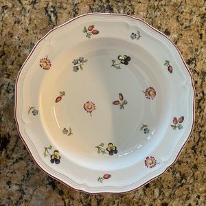 Villeroy and Boch (set 4) Petite Fleur 8” vintage set of 4  rim cereal bowls